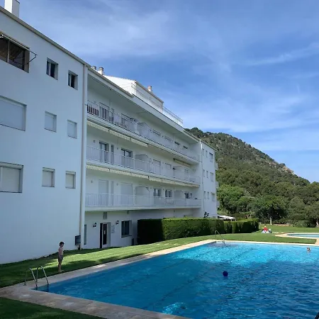 Beautiful With Pool Terrace Parking